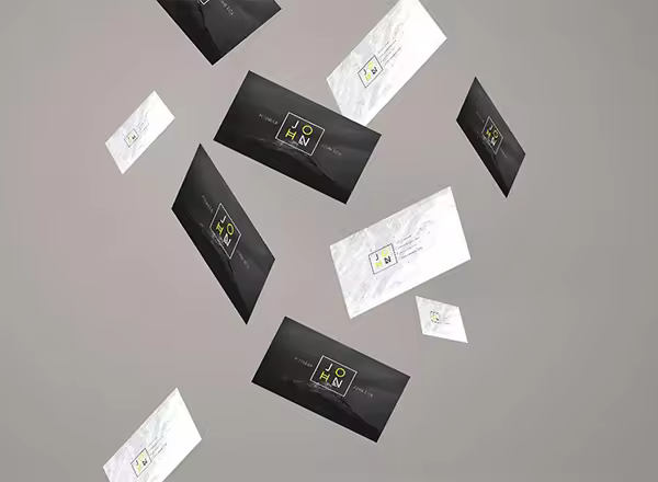 高品质的高端商务质感的名片卡片邀请函样机展示模型mockups