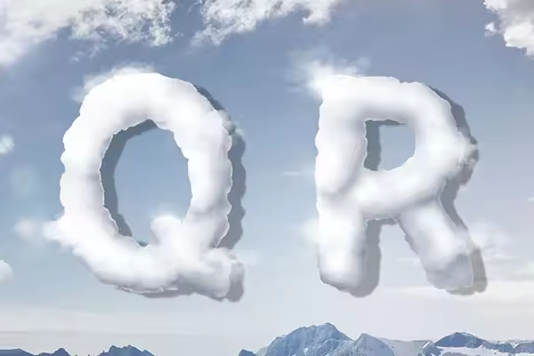 字母“QR”蓝天背景白云英文字母艺术字体psd素材
