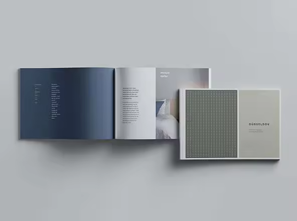 A4规格企业画册/产品手册封面&内页排版设计展示样机 A4 Landscape Perfect Binding Brochure Mockup